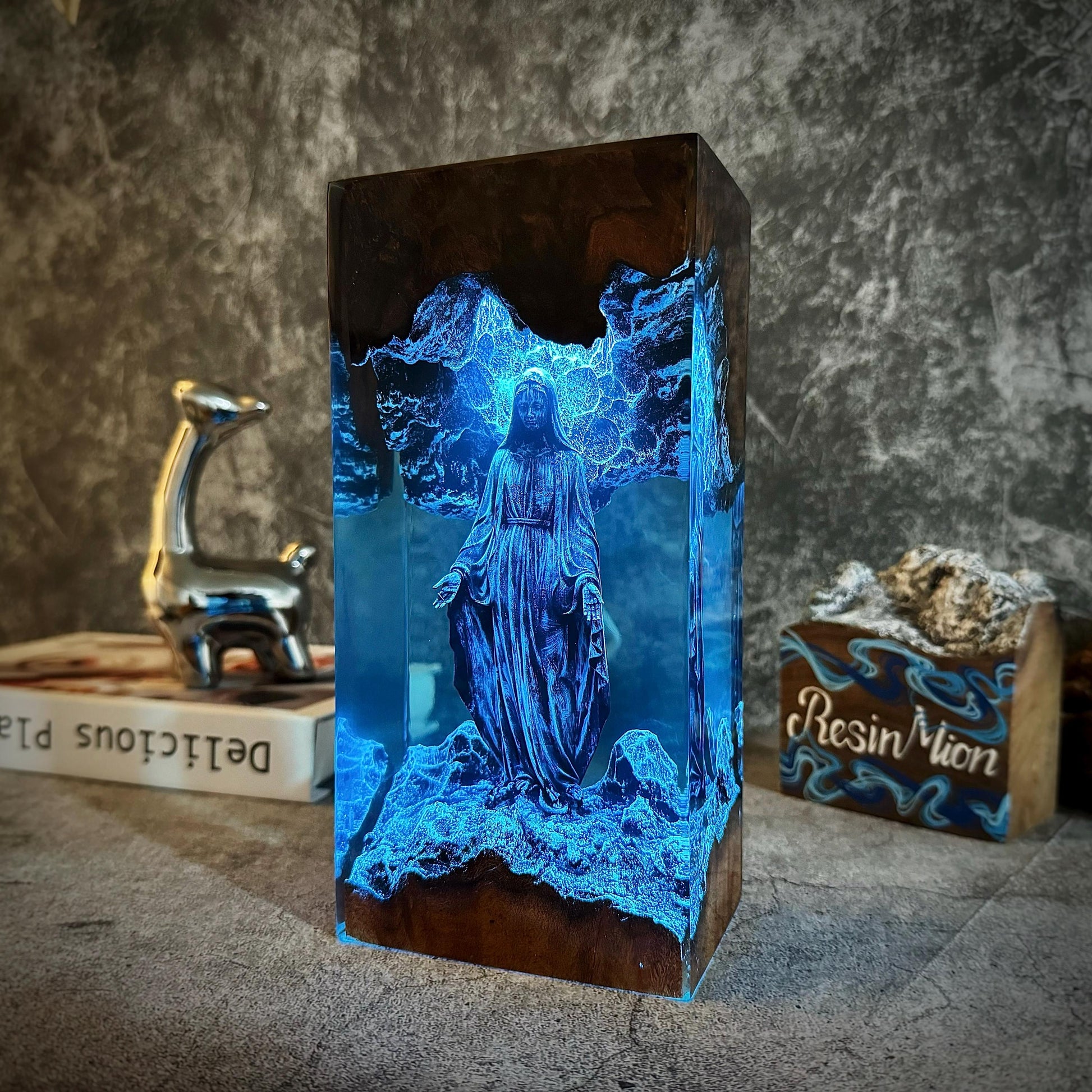 Blessed Mother Resin Wood Lamp,Virgin Mary, Christian Art,Christian Bedside,Easter Gifts, Housewarming Gift, Religious Gifts,Gift for Mom