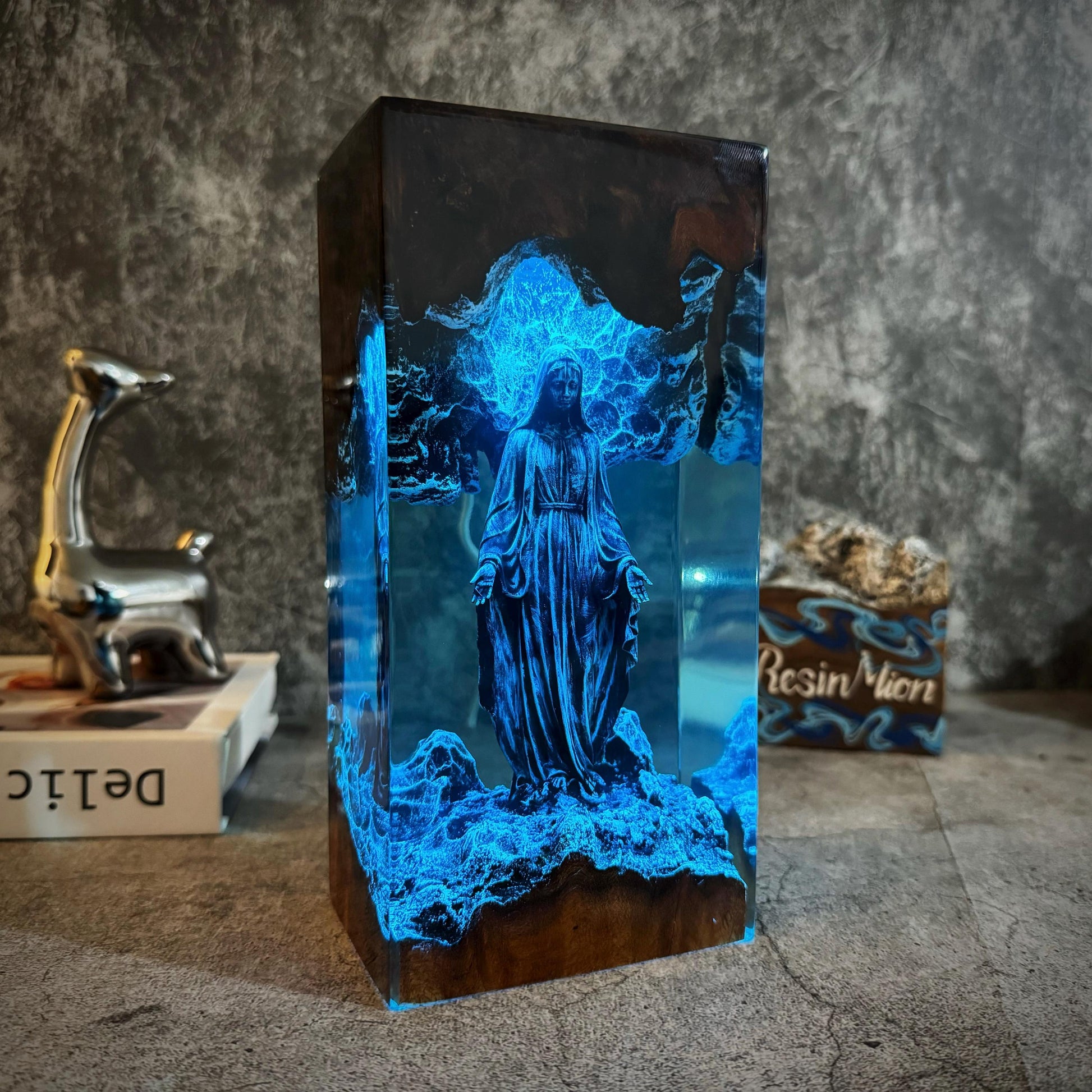 Blessed Mother Resin Wood Lamp,Virgin Mary, Christian Art,Christian Bedside,Easter Gifts, Housewarming Gift, Religious Gifts,Gift for Mom