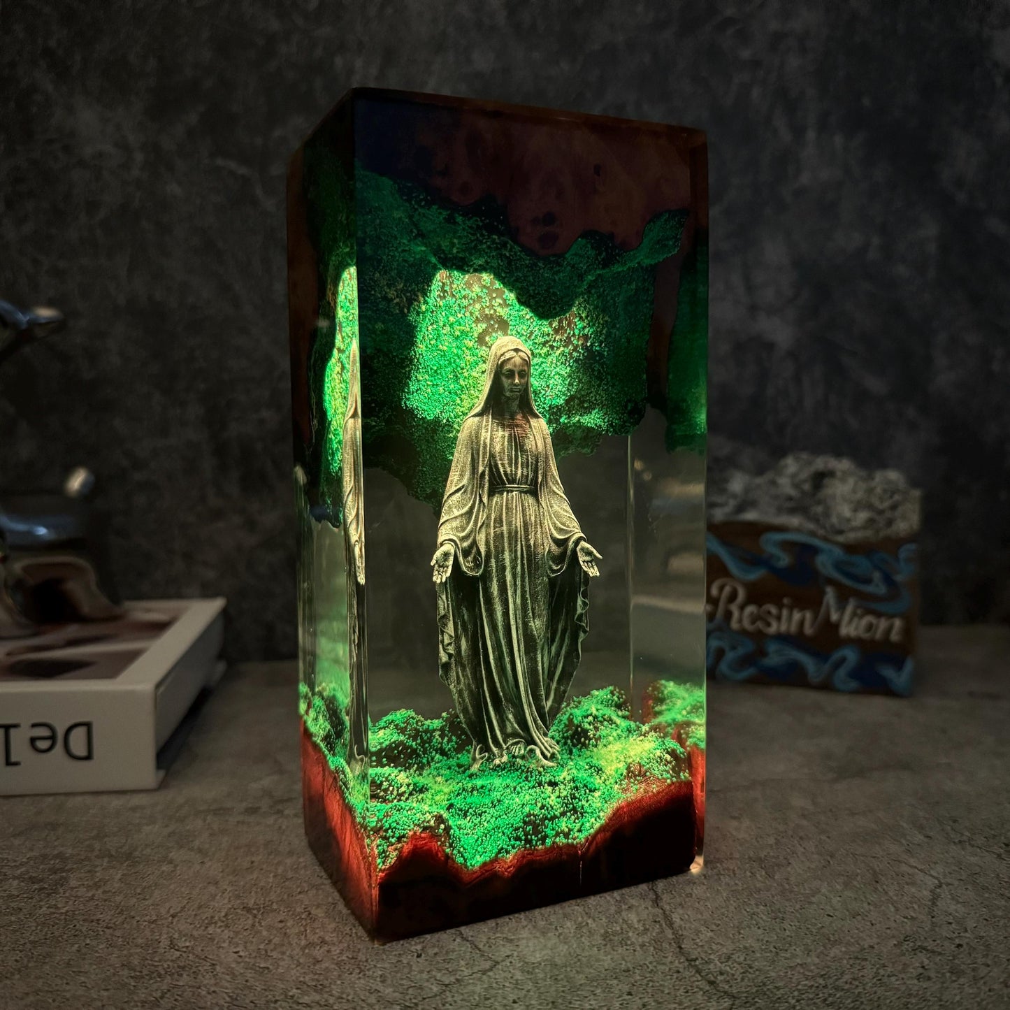 Blessed Mother Resin Wood Lamp,Virgin Mary, Christian Art,Christian Bedside,Easter Gifts, Housewarming Gift, Religious Gifts,Gift for Mom